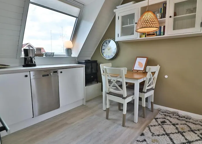 Langeooger Viermaster - Gelbes Segel Daire